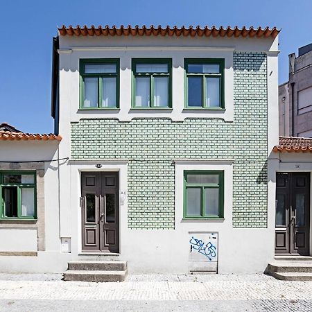 D. Joao IV Apartments By Lovelystay Порту Экстерьер фото